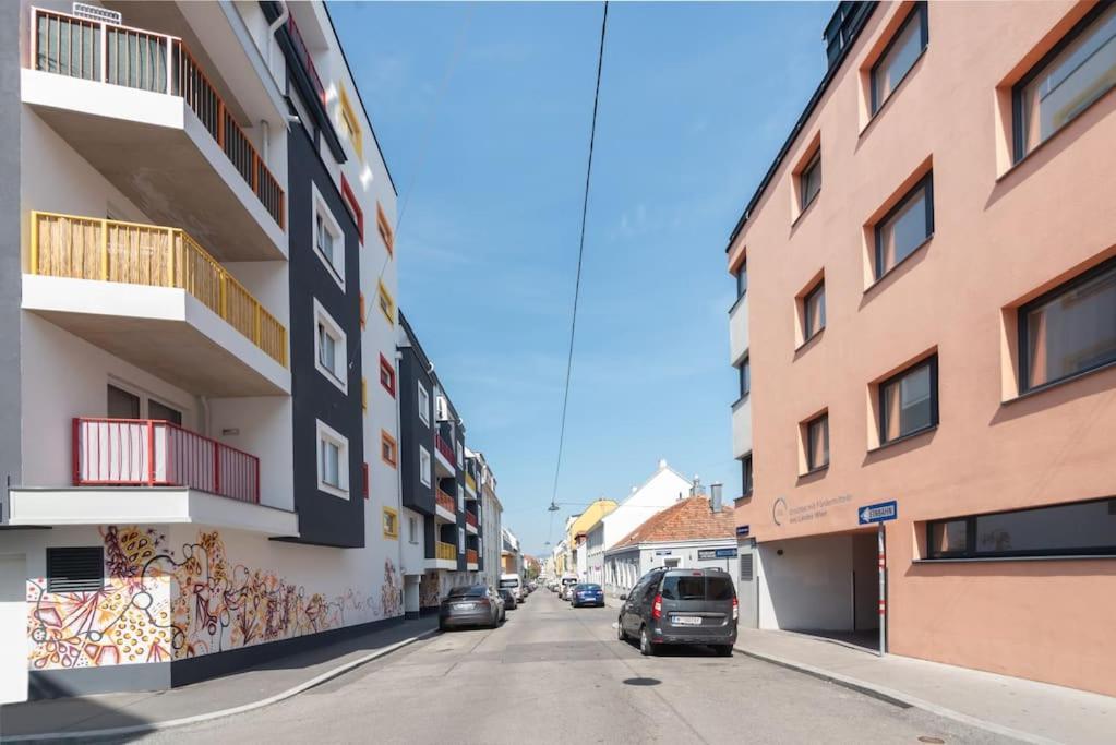 Apartment Neu Und Hell In Zentraler Ruhelage Mit Parkplatz Wien
